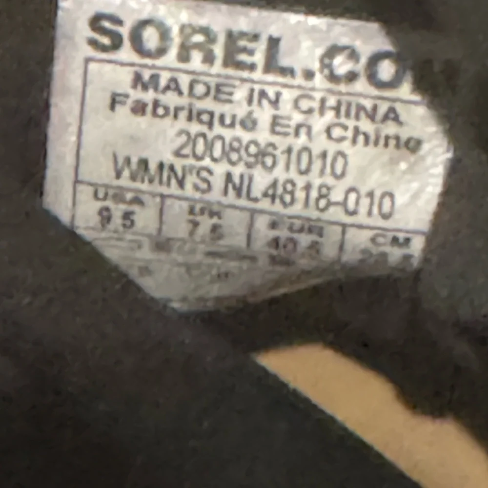 Authentic Sorel signature designer black slip on sneakers sz 9.5